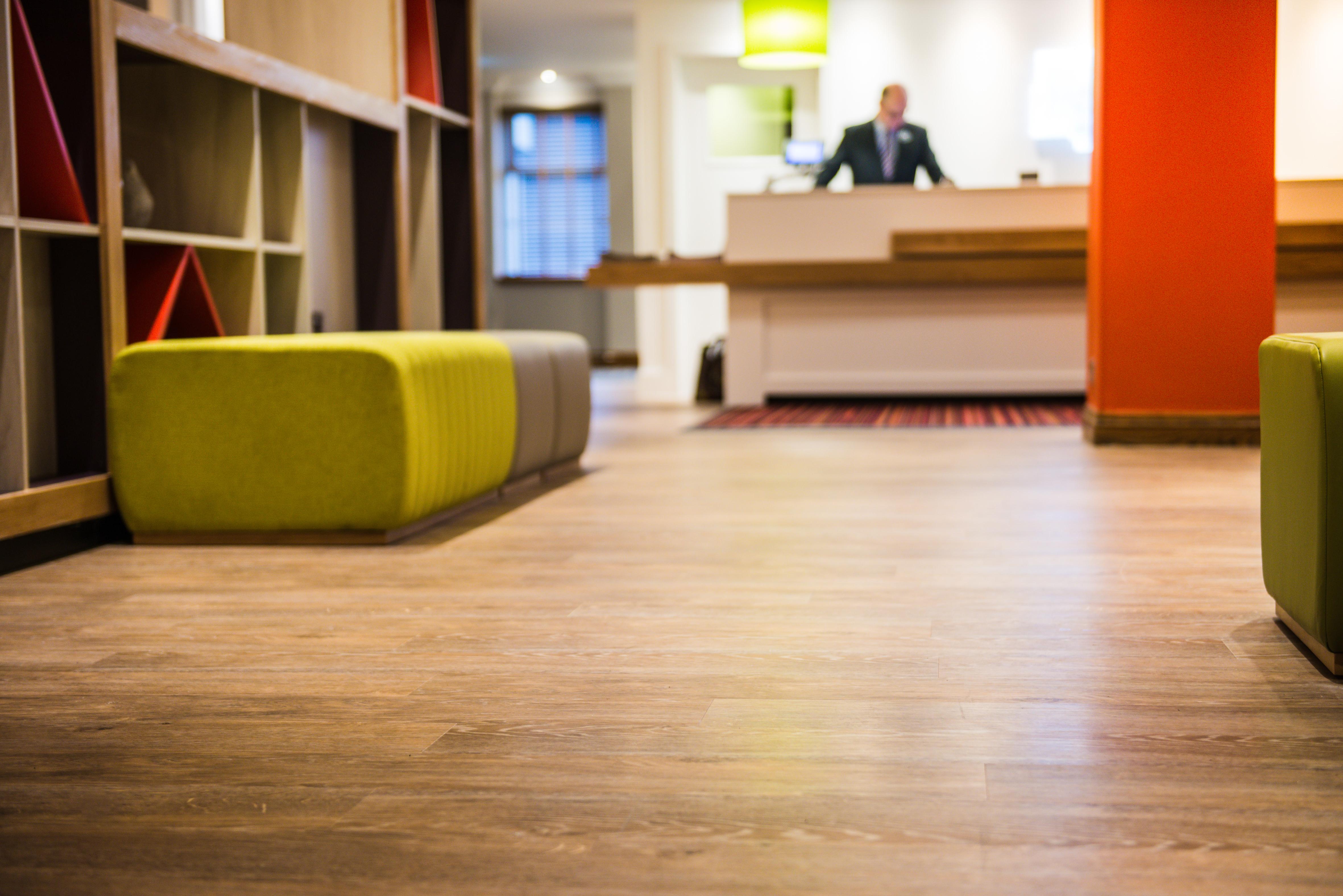 Holiday Inn Express Shrewsbury By Ihg Exterior photo